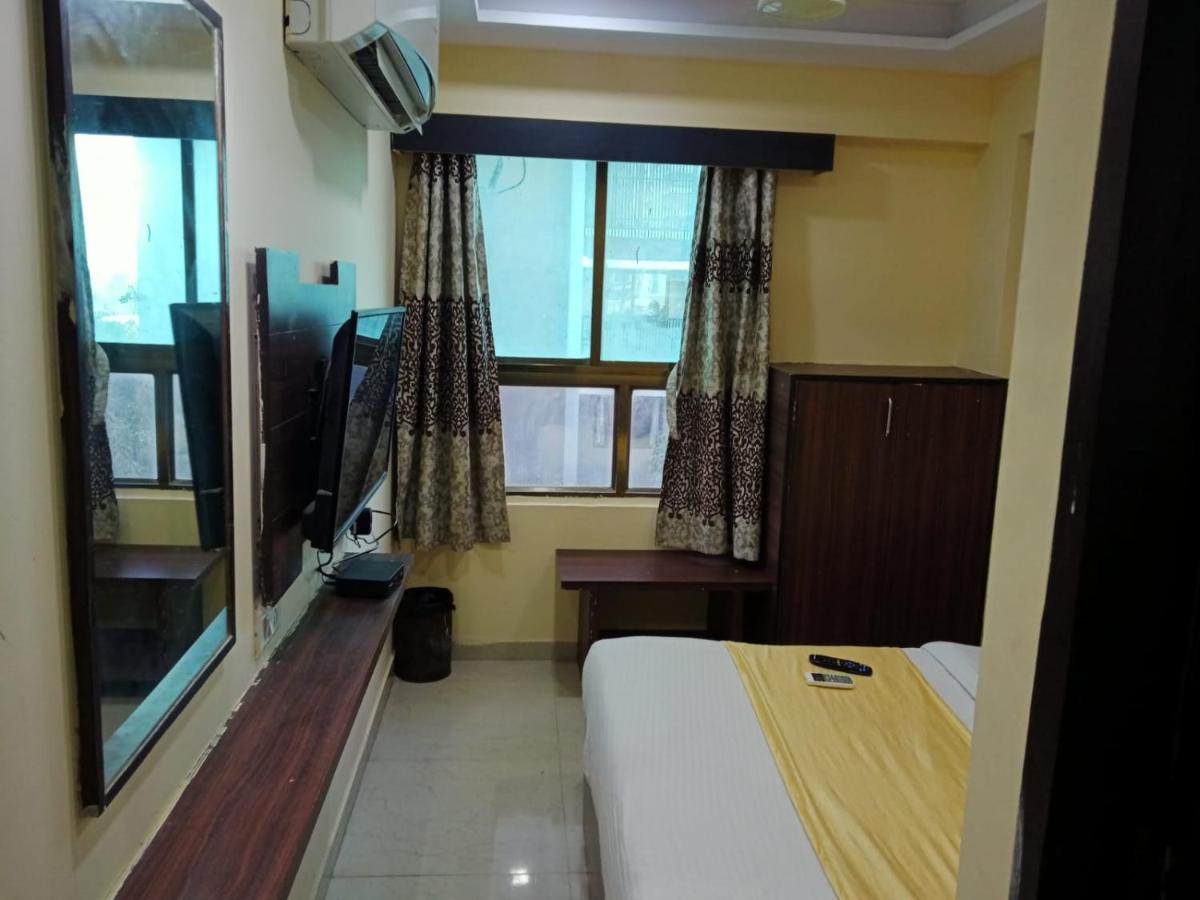 Hotel Dream Inn أحمد أباد المظهر الخارجي الصورة